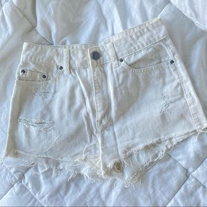 White jean shorts | BDG High waisted white jean shorts | Urban outfitters